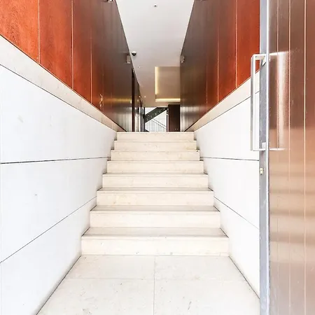 Alcantara Lovely With Balcony 2 Bdr With Ac * Lissabon