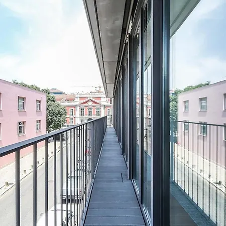 Alcantara Lovely With Balcony 2 Bdr With Ac Apartman