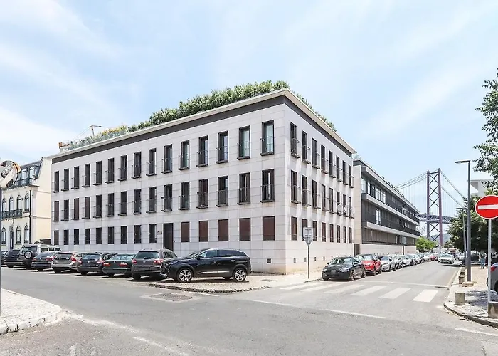 Appartement Alcantara Lovely With Balcony 2 Bdr With Ac Lisboa