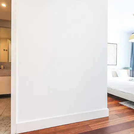 شقة Alcantara Lovely With Balcony 2 Bdr With Ac Lisboa