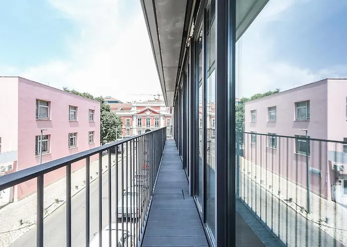 Alcantara Lovely With Balcony 2 Bdr With Ac Apartament